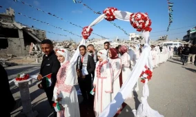  أسبوع عسل مسقوف.. أزمة السكن تعيد رسم حياة المقبلين على الزواج في غزة
