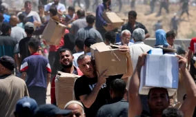 خاص| المساعدات النقدية في غزة.. هل تصل لمستحقيها بعدالة وشفافية؟