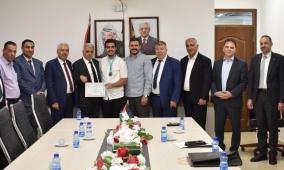 برهم يكرِّم طلبة مُتميزين حقَّقوا إنجازات لافتة في مُسابقات دولية
