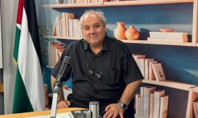 من المخيم إلى الكتابة.. زياد خداش يستعيد حكاية تشكّل الكاتب