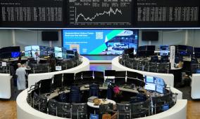 الأسواق العالمية تقفل أسبوعا متقلبا وسط ضغوط النفط والفائدة
