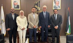 وزير الاتصالات والاقتصاد الرقمي يزور المكتبة الوطنية ويبحث دعم منظومتها الرقمية