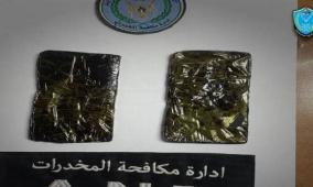 القبض على شخصين وضبط بلاطتين من الحشيش في ضواحي القدس 