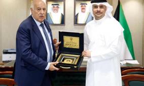 الفريق الرجوب يبحث تعزيز التعاون مع وزير الدولة لشؤون الشباب والرياضة الكويتي