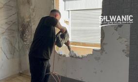 الاحتلال يجبر مواطنا على هدم منزله في القدس