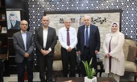 بلدية البيرة ونقابة المهندسين تبحثان آفاق التعاون المشترك