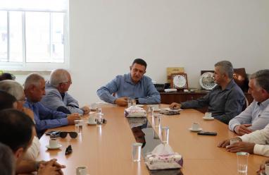 وفد مقدسي تضامني ثان يزور شركة كهرباء محافظة القدس