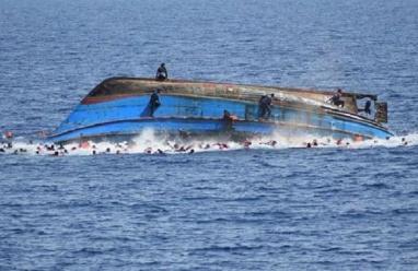 فقدان 26 شخصا بعد غرق سفينة قبالة سواحل اندونيسيا