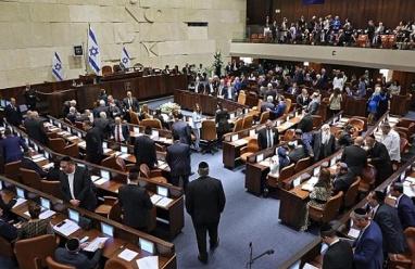 خاص| الكنيست يُسقط مشروع لابيد ضد قطر… والمعارضة تصعّد قبل الانتخابات