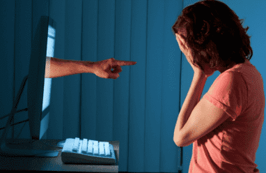 تفاصيل فخ "شبكة المراهقات" في مصر.. استدراج وابتزاز