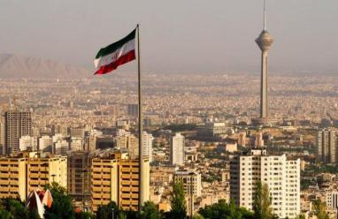 إيران توسع تهديداتها البحرية وواشنطن تحذر من الرد