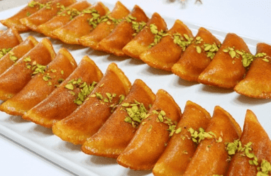 القطايف.. تاريخها وسبب تسميتها