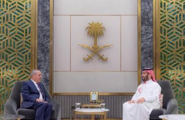 تفاصيل لقاء حسين الشيخ مع ولي العهد السعودي