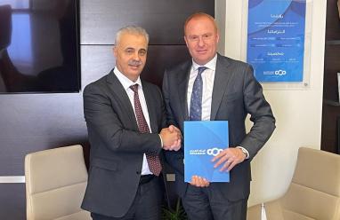  البنك العربي يوقّع اتفاقية تعاون مع مستشفى المُطّلع لإعادة تأهيل قسم رعاية كبار السن