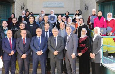 البنك الإسلامي الفلسطيني وجامعة النجاح الوطنية يختتمان برنامج "واعد" التدريبي