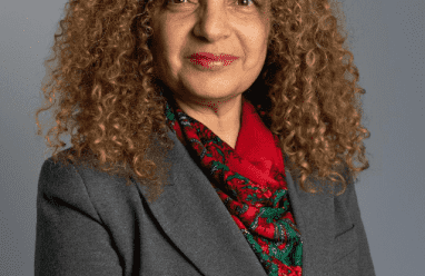 اختيار غادة العمري لتمثيل فلسطين في شبكة شباب المستقبل العالمية (FYGN)