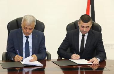 "التربية" والشبكة الفلسطينية لتطوير الإعلام توقّعان اتفاقية لتعزيز الوعي الإعلامي في المدارس والجامعات