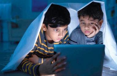 خاص| الابتزاز الإلكتروني للأطفال… خطر صامت يبدأ من الألعاب ويهدد الأسر