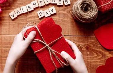 رسائل عيد الحب للمسافرين والعلاقات البعيدة 2026 مسجات فلنتاين