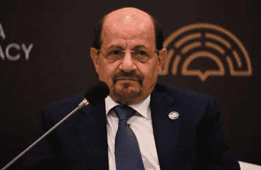 الحكومة اليمنية تدعو الحوثيين لعدم جرّ البلاد إلى صراع إقليمي