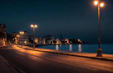 قائمة الأنشطة والمحلات التي لن تغلق أبوابها الليلة.. 7 أماكن تعمل 24 ساعة في مصر رغم قرارات الغلق