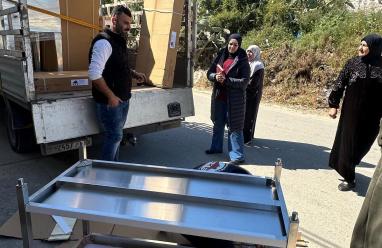 زراعة طولكرم وجمعية تنمية المرأة الريفية تُسلّم معدات تصنيع لـ100 مستفيدة