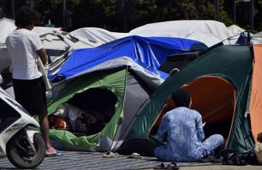 الاحتلال يواصل عدوانه على لبنان: 2124 شهيدا وتدمير واسع لقرى الجنوب