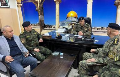 بالصور| قائد قوات الأمن الوطني اللواء العبد إبراهيم خليل يجري زيارة تفقدية لقيادة منطقة الخليل