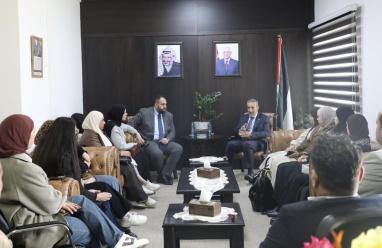 وزير العدل يستقبل وفداً من طلبة "العربية الأمريكية" ويطلعهم على عمل الطب الشرعي.