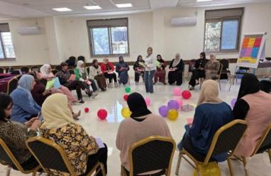 جمعية المرأة العاملة الفلسطينية للتنمية تختتم لقاءً للرعاية الذاتية لعضوات منتدى مجالس الظل في الضفة الغربية
