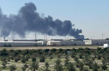 الكويت تعلن تعليق الرحلات الجوية بعد استهداف مطار الكويت الدولي بصواريخ ومسيّرات إيرانية