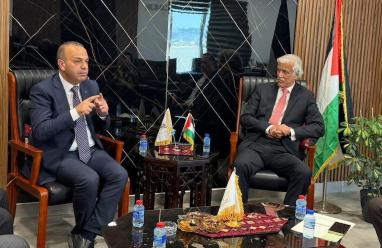 رئيس بلدية الخليل يبحث تعزيز التعاون المشترك مع رئيس المكتبة الوطنية الفلسطينية