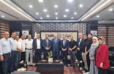 اتحاد المطورين العقاريين يهنئ رؤساء بلديتي البيرة ورام الله ومجالسهم المنتخبة