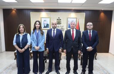 بتوجيهات رئيس الوزراء.. وفد وزاري يطّلع على احتياجات محافظة أريحا والأغوار ومتطلبات التنمية