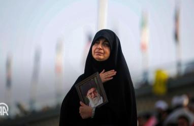 بمشاركة حاشدة.. انطلاق مراسم تشييع علي خامنئي في طهران تمهيدًا لدفنه في مشهد