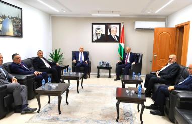 الوزير أيمن قنديل يبحث مع رؤساء بلديات رام الله والبيرة وبيتونيا سبل معالجة التحديات التي تواجه عمل الهيئات المحلية