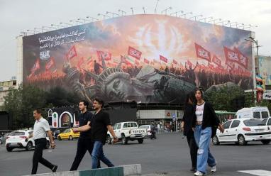 اتصالات مكثفة لخفض التصعيد وترقب نتائج مفاوضات هرمز