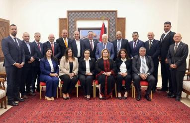 الرئيس عباس يستقبل مجلس بلدية رام الله