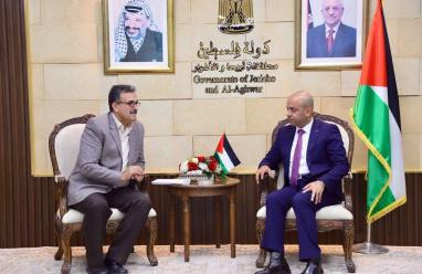 وزارة الزراعة تباشر خطواتها الأولى نحو إنشاء مركز للتعبئة والتغليف والتخزين الزراعي في أريحا