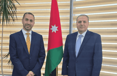 السفير الأردني لدى فلسطين يبحث مع بنك القدس المستجدات الاقتصادية وتطورات القطاع المصرفي