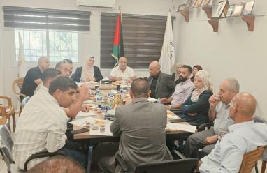 الهيئة العامة للشؤون المدنية تعقد اجتماعاً موسعاً في بلدية بيت لقيا لتعزيز صمود المواطنين والاستعداد لموسم قطف الزيتون