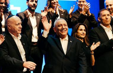 استطلاع إسرائيلي: آيزنكوت يتصدر والكتلتان تتعادلان