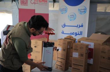 التعاون توزع فلاتر مياه على 195 أسرة في غزة لحماية الفئات الأكثر عرضة للمخاطر الصحية