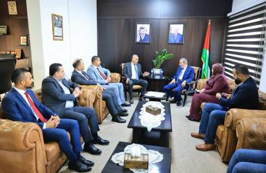 العدل وجامعة الاستقلال توقعان مذكرة تفاهم للتعاون المشترك في مجال العيادة القانونية