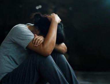 خاص| الصدمات النفسية لا تترك كدمات فقط.. بل أمراضًا في الجسد أيضًا