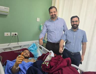 شاهد | إنجاز طبي.. مستشفى "H Clinic” يعيد توصيل يد مبتورة لشاب