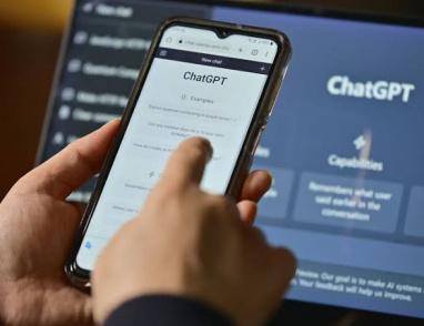 تحذيرات من مخاطر نفسية بسبب الاستخدام المفرط لروبوتات الدردشة