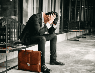 دراسة: فقدان الوظيفة يدفع 38% إلى الانغلاق العاطفي