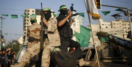 جيش الاحتلال يزعم إقامة نقاط في غزة لتسلم حماس السلاح فيها