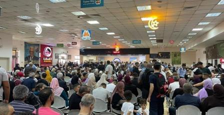 سلطات الاحتلال تغلق معبر الكرامة أمام المسافرين